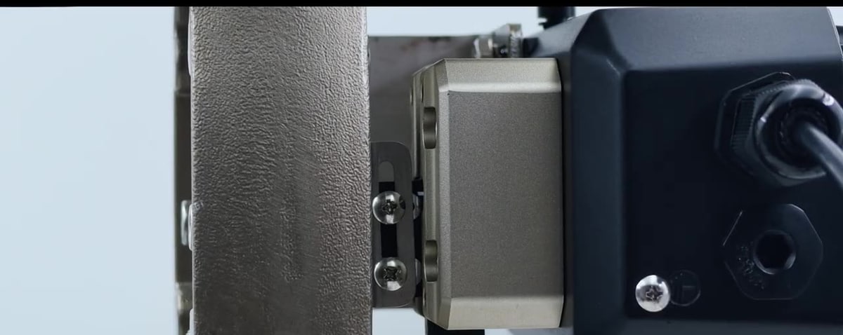 IP7000 非接触式磁条反馈结构特写